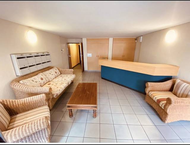 238M² BUILDING TO LET IN SANLAMHOF